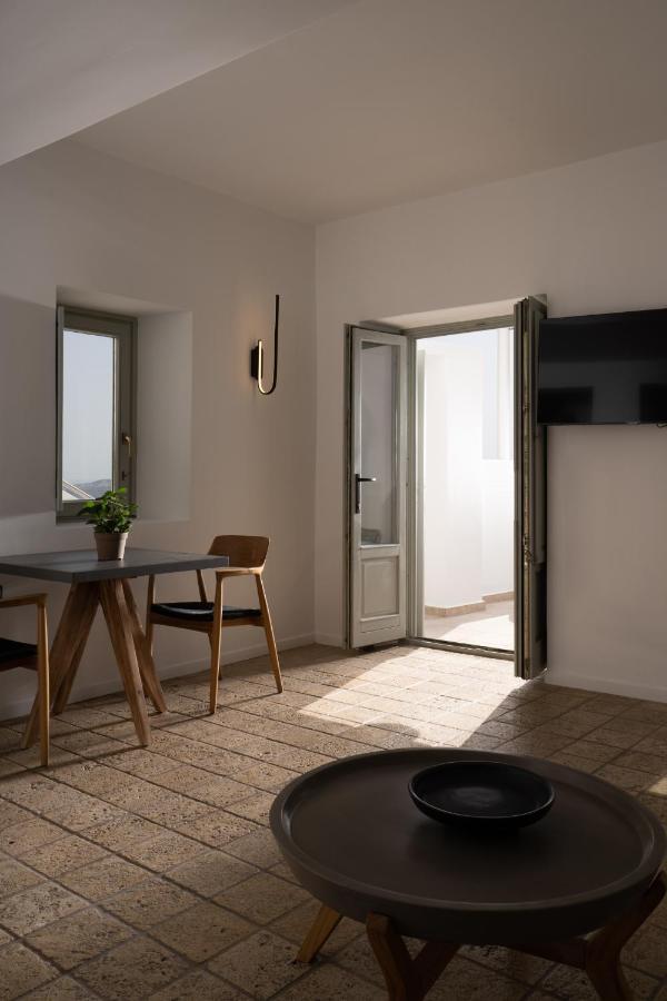 Asha Luxury Suites Fira  Extérieur photo