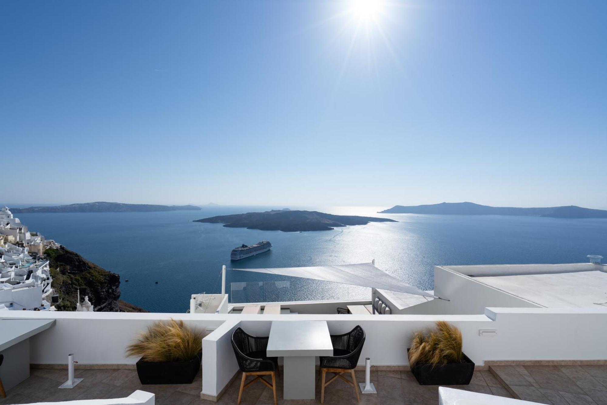 Asha Luxury Suites Fira  Extérieur photo