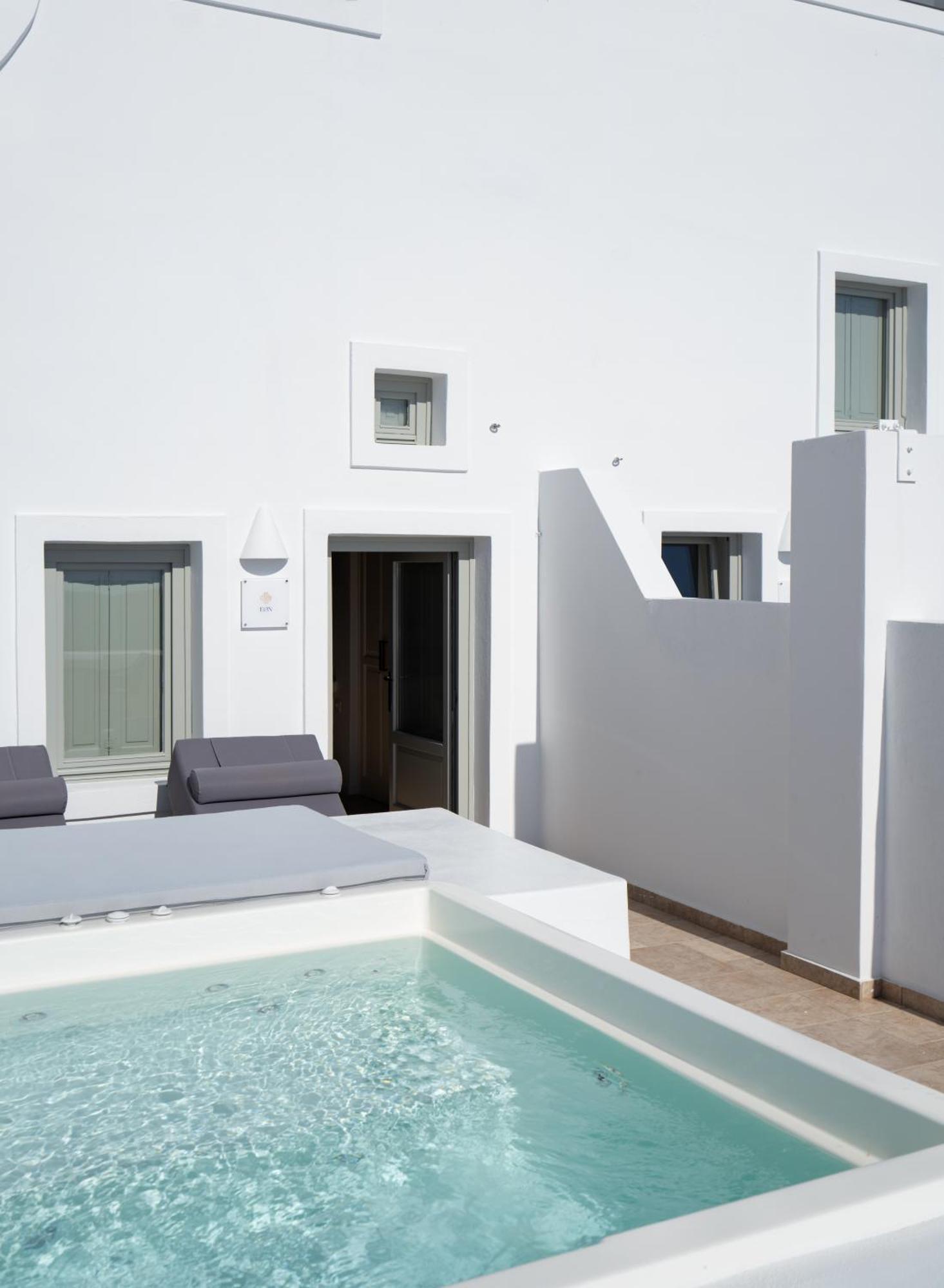 Asha Luxury Suites Fira  Extérieur photo
